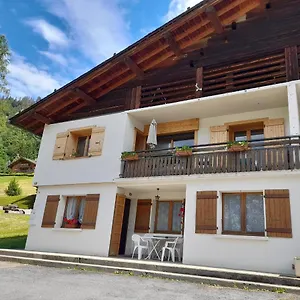 https://les-granges.hotels-rhonealpes.com